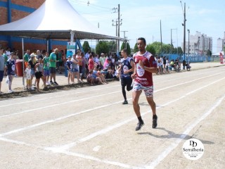 
<a style='margin-left: 5px;' class='btn btn-xs btn-social btn-facebook' href='https://www.facebook.com/sharer/sharer.php?u=https://www.boladovale.com.br/imgs/800-800-90/conteudo/fotos/1738/img8815.jpg' rel='popup' data-width='500' data-height='400'><i class='fa fa-facebook'></i>Compartilhar <span class='hidden-xs'>no Facebook</span>
</a> 
<a class='btn btn-default btn-xs' target='_blank' href='imgs/800-800-90/conteudo/fotos/1738/img8815.jpg'>
<span class='glyphicon glyphicon-cloud-download'></span> Salvar
</a> 
<span></span>