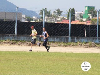 
<a style='margin-left: 5px;' class='btn btn-xs btn-social btn-facebook' href='https://www.facebook.com/sharer/sharer.php?u=https://www.boladovale.com.br/imgs/800-800-90/conteudo/fotos/1738/img9432.jpg' rel='popup' data-width='500' data-height='400'><i class='fa fa-facebook'></i>Compartilhar <span class='hidden-xs'>no Facebook</span>
</a> 
<a class='btn btn-default btn-xs' target='_blank' href='imgs/800-800-90/conteudo/fotos/1738/img9432.jpg'>
<span class='glyphicon glyphicon-cloud-download'></span> Salvar
</a> 
<span></span>