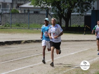 
<a style='margin-left: 5px;' class='btn btn-xs btn-social btn-facebook' href='https://www.facebook.com/sharer/sharer.php?u=https://www.boladovale.com.br/imgs/800-800-90/conteudo/fotos/1738/img9434.jpg' rel='popup' data-width='500' data-height='400'><i class='fa fa-facebook'></i>Compartilhar <span class='hidden-xs'>no Facebook</span>
</a> 
<a class='btn btn-default btn-xs' target='_blank' href='imgs/800-800-90/conteudo/fotos/1738/img9434.jpg'>
<span class='glyphicon glyphicon-cloud-download'></span> Salvar
</a> 
<span></span>