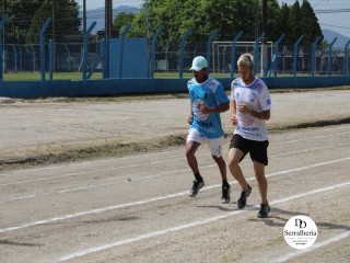 
<a style='margin-left: 5px;' class='btn btn-xs btn-social btn-facebook' href='https://www.facebook.com/sharer/sharer.php?u=https://www.boladovale.com.br/imgs/800-800-90/conteudo/fotos/1738/img9436.jpg' rel='popup' data-width='500' data-height='400'><i class='fa fa-facebook'></i>Compartilhar <span class='hidden-xs'>no Facebook</span>
</a> 
<a class='btn btn-default btn-xs' target='_blank' href='imgs/800-800-90/conteudo/fotos/1738/img9436.jpg'>
<span class='glyphicon glyphicon-cloud-download'></span> Salvar
</a> 
<span></span>