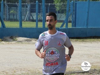 
<a style='margin-left: 5px;' class='btn btn-xs btn-social btn-facebook' href='https://www.facebook.com/sharer/sharer.php?u=https://www.boladovale.com.br/imgs/800-800-90/conteudo/fotos/1738/img9452.jpg' rel='popup' data-width='500' data-height='400'><i class='fa fa-facebook'></i>Compartilhar <span class='hidden-xs'>no Facebook</span>
</a> 
<a class='btn btn-default btn-xs' target='_blank' href='imgs/800-800-90/conteudo/fotos/1738/img9452.jpg'>
<span class='glyphicon glyphicon-cloud-download'></span> Salvar
</a> 
<span></span>