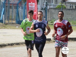 
<a style='margin-left: 5px;' class='btn btn-xs btn-social btn-facebook' href='https://www.facebook.com/sharer/sharer.php?u=https://www.boladovale.com.br/imgs/800-800-90/conteudo/fotos/1738/img9464.jpg' rel='popup' data-width='500' data-height='400'><i class='fa fa-facebook'></i>Compartilhar <span class='hidden-xs'>no Facebook</span>
</a> 
<a class='btn btn-default btn-xs' target='_blank' href='imgs/800-800-90/conteudo/fotos/1738/img9464.jpg'>
<span class='glyphicon glyphicon-cloud-download'></span> Salvar
</a> 
<span></span>