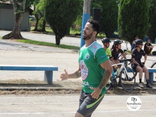 
<a style='margin-left: 5px;' class='btn btn-xs btn-social btn-facebook' href='https://www.facebook.com/sharer/sharer.php?u=https://www.boladovale.com.br/imgs/800-800-90/conteudo/fotos/1738/img9497.jpg' rel='popup' data-width='500' data-height='400'><i class='fa fa-facebook'></i>Compartilhar <span class='hidden-xs'>no Facebook</span>
</a> 
<a class='btn btn-default btn-xs' target='_blank' href='imgs/800-800-90/conteudo/fotos/1738/img9497.jpg'>
<span class='glyphicon glyphicon-cloud-download'></span> Salvar
</a> 
<span></span>