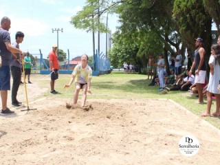 
<a style='margin-left: 5px;' class='btn btn-xs btn-social btn-facebook' href='https://www.facebook.com/sharer/sharer.php?u=https://www.boladovale.com.br/imgs/800-800-90/conteudo/fotos/1739/img9399.jpg' rel='popup' data-width='500' data-height='400'><i class='fa fa-facebook'></i>Compartilhar <span class='hidden-xs'>no Facebook</span>
</a> 
<a class='btn btn-default btn-xs' target='_blank' href='imgs/800-800-90/conteudo/fotos/1739/img9399.jpg'>
<span class='glyphicon glyphicon-cloud-download'></span> Salvar
</a> 
<span></span>