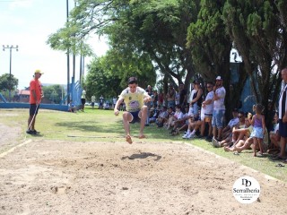 
<a style='margin-left: 5px;' class='btn btn-xs btn-social btn-facebook' href='https://www.facebook.com/sharer/sharer.php?u=https://www.boladovale.com.br/imgs/800-800-90/conteudo/fotos/1740/img8933.jpg' rel='popup' data-width='500' data-height='400'><i class='fa fa-facebook'></i>Compartilhar <span class='hidden-xs'>no Facebook</span>
</a> 
<a class='btn btn-default btn-xs' target='_blank' href='imgs/800-800-90/conteudo/fotos/1740/img8933.jpg'>
<span class='glyphicon glyphicon-cloud-download'></span> Salvar
</a> 
<span></span>