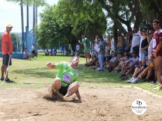 
<a style='margin-left: 5px;' class='btn btn-xs btn-social btn-facebook' href='https://www.facebook.com/sharer/sharer.php?u=https://www.boladovale.com.br/imgs/800-800-90/conteudo/fotos/1740/img9025.jpg' rel='popup' data-width='500' data-height='400'><i class='fa fa-facebook'></i>Compartilhar <span class='hidden-xs'>no Facebook</span>
</a> 
<a class='btn btn-default btn-xs' target='_blank' href='imgs/800-800-90/conteudo/fotos/1740/img9025.jpg'>
<span class='glyphicon glyphicon-cloud-download'></span> Salvar
</a> 
<span></span>