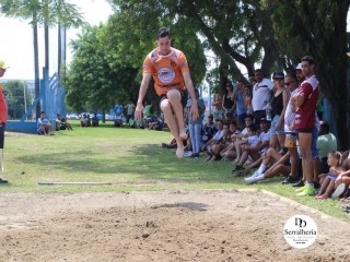 
<a style='margin-left: 5px;' class='btn btn-xs btn-social btn-facebook' href='https://www.facebook.com/sharer/sharer.php?u=https://www.boladovale.com.br/imgs/800-800-90/conteudo/fotos/1740/img9051.jpg' rel='popup' data-width='500' data-height='400'><i class='fa fa-facebook'></i>Compartilhar <span class='hidden-xs'>no Facebook</span>
</a> 
<a class='btn btn-default btn-xs' target='_blank' href='imgs/800-800-90/conteudo/fotos/1740/img9051.jpg'>
<span class='glyphicon glyphicon-cloud-download'></span> Salvar
</a> 
<span></span>