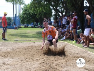 
<a style='margin-left: 5px;' class='btn btn-xs btn-social btn-facebook' href='https://www.facebook.com/sharer/sharer.php?u=https://www.boladovale.com.br/imgs/800-800-90/conteudo/fotos/1740/img9054.jpg' rel='popup' data-width='500' data-height='400'><i class='fa fa-facebook'></i>Compartilhar <span class='hidden-xs'>no Facebook</span>
</a> 
<a class='btn btn-default btn-xs' target='_blank' href='imgs/800-800-90/conteudo/fotos/1740/img9054.jpg'>
<span class='glyphicon glyphicon-cloud-download'></span> Salvar
</a> 
<span></span>