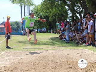 
<a style='margin-left: 5px;' class='btn btn-xs btn-social btn-facebook' href='https://www.facebook.com/sharer/sharer.php?u=https://www.boladovale.com.br/imgs/800-800-90/conteudo/fotos/1740/img9144.jpg' rel='popup' data-width='500' data-height='400'><i class='fa fa-facebook'></i>Compartilhar <span class='hidden-xs'>no Facebook</span>
</a> 
<a class='btn btn-default btn-xs' target='_blank' href='imgs/800-800-90/conteudo/fotos/1740/img9144.jpg'>
<span class='glyphicon glyphicon-cloud-download'></span> Salvar
</a> 
<span></span>