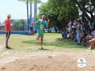 
<a style='margin-left: 5px;' class='btn btn-xs btn-social btn-facebook' href='https://www.facebook.com/sharer/sharer.php?u=https://www.boladovale.com.br/imgs/800-800-90/conteudo/fotos/1740/img9269.jpg' rel='popup' data-width='500' data-height='400'><i class='fa fa-facebook'></i>Compartilhar <span class='hidden-xs'>no Facebook</span>
</a> 
<a class='btn btn-default btn-xs' target='_blank' href='imgs/800-800-90/conteudo/fotos/1740/img9269.jpg'>
<span class='glyphicon glyphicon-cloud-download'></span> Salvar
</a> 
<span></span>