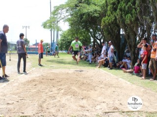 
<a style='margin-left: 5px;' class='btn btn-xs btn-social btn-facebook' href='https://www.facebook.com/sharer/sharer.php?u=https://www.boladovale.com.br/imgs/800-800-90/conteudo/fotos/1740/img9295.jpg' rel='popup' data-width='500' data-height='400'><i class='fa fa-facebook'></i>Compartilhar <span class='hidden-xs'>no Facebook</span>
</a> 
<a class='btn btn-default btn-xs' target='_blank' href='imgs/800-800-90/conteudo/fotos/1740/img9295.jpg'>
<span class='glyphicon glyphicon-cloud-download'></span> Salvar
</a> 
<span></span>