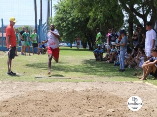 
<a style='margin-left: 5px;' class='btn btn-xs btn-social btn-facebook' href='https://www.facebook.com/sharer/sharer.php?u=https://www.boladovale.com.br/imgs/800-800-90/conteudo/fotos/1740/img9302.jpg' rel='popup' data-width='500' data-height='400'><i class='fa fa-facebook'></i>Compartilhar <span class='hidden-xs'>no Facebook</span>
</a> 
<a class='btn btn-default btn-xs' target='_blank' href='imgs/800-800-90/conteudo/fotos/1740/img9302.jpg'>
<span class='glyphicon glyphicon-cloud-download'></span> Salvar
</a> 
<span></span>