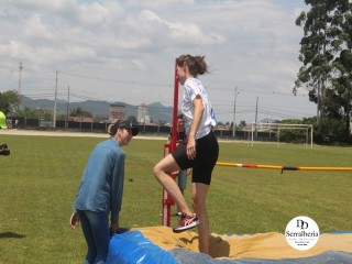 
<a style='margin-left: 5px;' class='btn btn-xs btn-social btn-facebook' href='https://www.facebook.com/sharer/sharer.php?u=https://www.boladovale.com.br/imgs/800-800-90/conteudo/fotos/1741/img9697.jpg' rel='popup' data-width='500' data-height='400'><i class='fa fa-facebook'></i>Compartilhar <span class='hidden-xs'>no Facebook</span>
</a> 
<a class='btn btn-default btn-xs' target='_blank' href='imgs/800-800-90/conteudo/fotos/1741/img9697.jpg'>
<span class='glyphicon glyphicon-cloud-download'></span> Salvar
</a> 
<span></span>