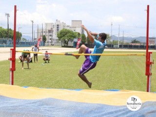 
<a style='margin-left: 5px;' class='btn btn-xs btn-social btn-facebook' href='https://www.facebook.com/sharer/sharer.php?u=https://www.boladovale.com.br/imgs/800-800-90/conteudo/fotos/1742/img9573.jpg' rel='popup' data-width='500' data-height='400'><i class='fa fa-facebook'></i>Compartilhar <span class='hidden-xs'>no Facebook</span>
</a> 
<a class='btn btn-default btn-xs' target='_blank' href='imgs/800-800-90/conteudo/fotos/1742/img9573.jpg'>
<span class='glyphicon glyphicon-cloud-download'></span> Salvar
</a> 
<span></span>