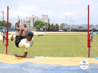 
<a style='margin-left: 5px;' class='btn btn-xs btn-social btn-facebook' href='https://www.facebook.com/sharer/sharer.php?u=https://www.boladovale.com.br/imgs/800-800-90/conteudo/fotos/1742/img9581.jpg' rel='popup' data-width='500' data-height='400'><i class='fa fa-facebook'></i>Compartilhar <span class='hidden-xs'>no Facebook</span>
</a> 
<a class='btn btn-default btn-xs' target='_blank' href='imgs/800-800-90/conteudo/fotos/1742/img9581.jpg'>
<span class='glyphicon glyphicon-cloud-download'></span> Salvar
</a> 
<span></span>