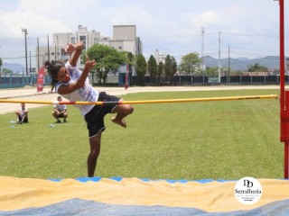 
<a style='margin-left: 5px;' class='btn btn-xs btn-social btn-facebook' href='https://www.facebook.com/sharer/sharer.php?u=https://www.boladovale.com.br/imgs/800-800-90/conteudo/fotos/1742/img9591.jpg' rel='popup' data-width='500' data-height='400'><i class='fa fa-facebook'></i>Compartilhar <span class='hidden-xs'>no Facebook</span>
</a> 
<a class='btn btn-default btn-xs' target='_blank' href='imgs/800-800-90/conteudo/fotos/1742/img9591.jpg'>
<span class='glyphicon glyphicon-cloud-download'></span> Salvar
</a> 
<span></span>