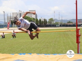 
<a style='margin-left: 5px;' class='btn btn-xs btn-social btn-facebook' href='https://www.facebook.com/sharer/sharer.php?u=https://www.boladovale.com.br/imgs/800-800-90/conteudo/fotos/1742/img9592.jpg' rel='popup' data-width='500' data-height='400'><i class='fa fa-facebook'></i>Compartilhar <span class='hidden-xs'>no Facebook</span>
</a> 
<a class='btn btn-default btn-xs' target='_blank' href='imgs/800-800-90/conteudo/fotos/1742/img9592.jpg'>
<span class='glyphicon glyphicon-cloud-download'></span> Salvar
</a> 
<span></span>