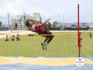 
<a style='margin-left: 5px;' class='btn btn-xs btn-social btn-facebook' href='https://www.facebook.com/sharer/sharer.php?u=https://www.boladovale.com.br/imgs/800-800-90/conteudo/fotos/1742/img9605.jpg' rel='popup' data-width='500' data-height='400'><i class='fa fa-facebook'></i>Compartilhar <span class='hidden-xs'>no Facebook</span>
</a> 
<a class='btn btn-default btn-xs' target='_blank' href='imgs/800-800-90/conteudo/fotos/1742/img9605.jpg'>
<span class='glyphicon glyphicon-cloud-download'></span> Salvar
</a> 
<span></span>
