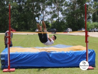 
<a style='margin-left: 5px;' class='btn btn-xs btn-social btn-facebook' href='https://www.facebook.com/sharer/sharer.php?u=https://www.boladovale.com.br/imgs/800-800-90/conteudo/fotos/1742/img9647.jpg' rel='popup' data-width='500' data-height='400'><i class='fa fa-facebook'></i>Compartilhar <span class='hidden-xs'>no Facebook</span>
</a> 
<a class='btn btn-default btn-xs' target='_blank' href='imgs/800-800-90/conteudo/fotos/1742/img9647.jpg'>
<span class='glyphicon glyphicon-cloud-download'></span> Salvar
</a> 
<span></span>