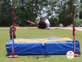 
<a style='margin-left: 5px;' class='btn btn-xs btn-social btn-facebook' href='https://www.facebook.com/sharer/sharer.php?u=https://www.boladovale.com.br/imgs/800-800-90/conteudo/fotos/1742/img9651.jpg' rel='popup' data-width='500' data-height='400'><i class='fa fa-facebook'></i>Compartilhar <span class='hidden-xs'>no Facebook</span>
</a> 
<a class='btn btn-default btn-xs' target='_blank' href='imgs/800-800-90/conteudo/fotos/1742/img9651.jpg'>
<span class='glyphicon glyphicon-cloud-download'></span> Salvar
</a> 
<span></span>