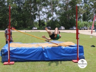 
<a style='margin-left: 5px;' class='btn btn-xs btn-social btn-facebook' href='https://www.facebook.com/sharer/sharer.php?u=https://www.boladovale.com.br/imgs/800-800-90/conteudo/fotos/1742/img9657.jpg' rel='popup' data-width='500' data-height='400'><i class='fa fa-facebook'></i>Compartilhar <span class='hidden-xs'>no Facebook</span>
</a> 
<a class='btn btn-default btn-xs' target='_blank' href='imgs/800-800-90/conteudo/fotos/1742/img9657.jpg'>
<span class='glyphicon glyphicon-cloud-download'></span> Salvar
</a> 
<span></span>