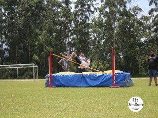 
<a style='margin-left: 5px;' class='btn btn-xs btn-social btn-facebook' href='https://www.facebook.com/sharer/sharer.php?u=https://www.boladovale.com.br/imgs/800-800-90/conteudo/fotos/1742/img9726.jpg' rel='popup' data-width='500' data-height='400'><i class='fa fa-facebook'></i>Compartilhar <span class='hidden-xs'>no Facebook</span>
</a> 
<a class='btn btn-default btn-xs' target='_blank' href='imgs/800-800-90/conteudo/fotos/1742/img9726.jpg'>
<span class='glyphicon glyphicon-cloud-download'></span> Salvar
</a> 
<span></span>