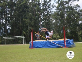 
<a style='margin-left: 5px;' class='btn btn-xs btn-social btn-facebook' href='https://www.facebook.com/sharer/sharer.php?u=https://www.boladovale.com.br/imgs/800-800-90/conteudo/fotos/1742/img9734.jpg' rel='popup' data-width='500' data-height='400'><i class='fa fa-facebook'></i>Compartilhar <span class='hidden-xs'>no Facebook</span>
</a> 
<a class='btn btn-default btn-xs' target='_blank' href='imgs/800-800-90/conteudo/fotos/1742/img9734.jpg'>
<span class='glyphicon glyphicon-cloud-download'></span> Salvar
</a> 
<span></span>