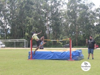 
<a style='margin-left: 5px;' class='btn btn-xs btn-social btn-facebook' href='https://www.facebook.com/sharer/sharer.php?u=https://www.boladovale.com.br/imgs/800-800-90/conteudo/fotos/1742/img9849.jpg' rel='popup' data-width='500' data-height='400'><i class='fa fa-facebook'></i>Compartilhar <span class='hidden-xs'>no Facebook</span>
</a> 
<a class='btn btn-default btn-xs' target='_blank' href='imgs/800-800-90/conteudo/fotos/1742/img9849.jpg'>
<span class='glyphicon glyphicon-cloud-download'></span> Salvar
</a> 
<span></span>