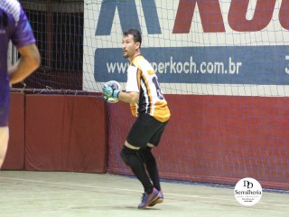 
<a style='margin-left: 5px;' class='btn btn-xs btn-social btn-facebook' href='https://www.facebook.com/sharer/sharer.php?u=https://www.boladovale.com.br/imgs/800-800-90/conteudo/fotos/1746/img0005.jpg' rel='popup' data-width='500' data-height='400'><i class='fa fa-facebook'></i>Compartilhar <span class='hidden-xs'>no Facebook</span>
</a> 
<a class='btn btn-default btn-xs' target='_blank' href='imgs/800-800-90/conteudo/fotos/1746/img0005.jpg'>
<span class='glyphicon glyphicon-cloud-download'></span> Salvar
</a> 
<span></span>