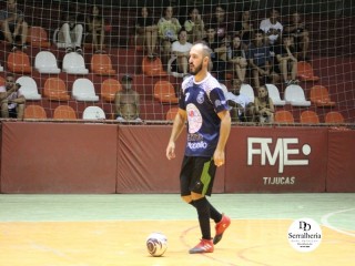 
<a style='margin-left: 5px;' class='btn btn-xs btn-social btn-facebook' href='https://www.facebook.com/sharer/sharer.php?u=https://www.boladovale.com.br/imgs/800-800-90/conteudo/fotos/1746/img9974.jpg' rel='popup' data-width='500' data-height='400'><i class='fa fa-facebook'></i>Compartilhar <span class='hidden-xs'>no Facebook</span>
</a> 
<a class='btn btn-default btn-xs' target='_blank' href='imgs/800-800-90/conteudo/fotos/1746/img9974.jpg'>
<span class='glyphicon glyphicon-cloud-download'></span> Salvar
</a> 
<span></span>