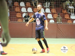 
<a style='margin-left: 5px;' class='btn btn-xs btn-social btn-facebook' href='https://www.facebook.com/sharer/sharer.php?u=https://www.boladovale.com.br/imgs/800-800-90/conteudo/fotos/1746/img9975.jpg' rel='popup' data-width='500' data-height='400'><i class='fa fa-facebook'></i>Compartilhar <span class='hidden-xs'>no Facebook</span>
</a> 
<a class='btn btn-default btn-xs' target='_blank' href='imgs/800-800-90/conteudo/fotos/1746/img9975.jpg'>
<span class='glyphicon glyphicon-cloud-download'></span> Salvar
</a> 
<span></span>