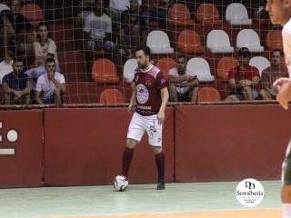 
<a style='margin-left: 5px;' class='btn btn-xs btn-social btn-facebook' href='https://www.facebook.com/sharer/sharer.php?u=https://www.boladovale.com.br/imgs/800-800-90/conteudo/fotos/1747/img0101.jpg' rel='popup' data-width='500' data-height='400'><i class='fa fa-facebook'></i>Compartilhar <span class='hidden-xs'>no Facebook</span>
</a> 
<a class='btn btn-default btn-xs' target='_blank' href='imgs/800-800-90/conteudo/fotos/1747/img0101.jpg'>
<span class='glyphicon glyphicon-cloud-download'></span> Salvar
</a> 
<span></span>