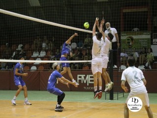 
<a style='margin-left: 5px;' class='btn btn-xs btn-social btn-facebook' href='https://www.facebook.com/sharer/sharer.php?u=https://www.boladovale.com.br/imgs/800-800-90/conteudo/fotos/1749/img0401.jpg' rel='popup' data-width='500' data-height='400'><i class='fa fa-facebook'></i>Compartilhar <span class='hidden-xs'>no Facebook</span>
</a> 
<a class='btn btn-default btn-xs' target='_blank' href='imgs/800-800-90/conteudo/fotos/1749/img0401.jpg'>
<span class='glyphicon glyphicon-cloud-download'></span> Salvar
</a> 
<span></span>