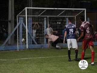
<a style='margin-left: 5px;' class='btn btn-xs btn-social btn-facebook' href='https://www.facebook.com/sharer/sharer.php?u=https://www.boladovale.com.br/imgs/800-800-90/conteudo/fotos/1750/img0151.jpg' rel='popup' data-width='500' data-height='400'><i class='fa fa-facebook'></i>Compartilhar <span class='hidden-xs'>no Facebook</span>
</a> 
<a class='btn btn-default btn-xs' target='_blank' href='imgs/800-800-90/conteudo/fotos/1750/img0151.jpg'>
<span class='glyphicon glyphicon-cloud-download'></span> Salvar
</a> 
<span></span>