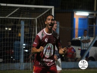 
<a style='margin-left: 5px;' class='btn btn-xs btn-social btn-facebook' href='https://www.facebook.com/sharer/sharer.php?u=https://www.boladovale.com.br/imgs/800-800-90/conteudo/fotos/1750/img0152.jpg' rel='popup' data-width='500' data-height='400'><i class='fa fa-facebook'></i>Compartilhar <span class='hidden-xs'>no Facebook</span>
</a> 
<a class='btn btn-default btn-xs' target='_blank' href='imgs/800-800-90/conteudo/fotos/1750/img0152.jpg'>
<span class='glyphicon glyphicon-cloud-download'></span> Salvar
</a> 
<span></span>