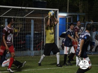 
<a style='margin-left: 5px;' class='btn btn-xs btn-social btn-facebook' href='https://www.facebook.com/sharer/sharer.php?u=https://www.boladovale.com.br/imgs/800-800-90/conteudo/fotos/1750/img0166.jpg' rel='popup' data-width='500' data-height='400'><i class='fa fa-facebook'></i>Compartilhar <span class='hidden-xs'>no Facebook</span>
</a> 
<a class='btn btn-default btn-xs' target='_blank' href='imgs/800-800-90/conteudo/fotos/1750/img0166.jpg'>
<span class='glyphicon glyphicon-cloud-download'></span> Salvar
</a> 
<span></span>