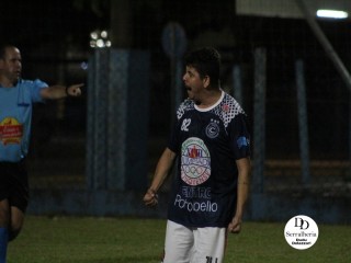 
<a style='margin-left: 5px;' class='btn btn-xs btn-social btn-facebook' href='https://www.facebook.com/sharer/sharer.php?u=https://www.boladovale.com.br/imgs/800-800-90/conteudo/fotos/1750/img0198.jpg' rel='popup' data-width='500' data-height='400'><i class='fa fa-facebook'></i>Compartilhar <span class='hidden-xs'>no Facebook</span>
</a> 
<a class='btn btn-default btn-xs' target='_blank' href='imgs/800-800-90/conteudo/fotos/1750/img0198.jpg'>
<span class='glyphicon glyphicon-cloud-download'></span> Salvar
</a> 
<span></span>