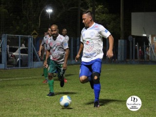 
<a style='margin-left: 5px;' class='btn btn-xs btn-social btn-facebook' href='https://www.facebook.com/sharer/sharer.php?u=https://www.boladovale.com.br/imgs/800-800-90/conteudo/fotos/1750/img0297.jpg' rel='popup' data-width='500' data-height='400'><i class='fa fa-facebook'></i>Compartilhar <span class='hidden-xs'>no Facebook</span>
</a> 
<a class='btn btn-default btn-xs' target='_blank' href='imgs/800-800-90/conteudo/fotos/1750/img0297.jpg'>
<span class='glyphicon glyphicon-cloud-download'></span> Salvar
</a> 
<span></span>