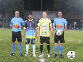 
<a style='margin-left: 5px;' class='btn btn-xs btn-social btn-facebook' href='https://www.facebook.com/sharer/sharer.php?u=https://www.boladovale.com.br/imgs/800-800-90/conteudo/fotos/1750/img0329.jpg' rel='popup' data-width='500' data-height='400'><i class='fa fa-facebook'></i>Compartilhar <span class='hidden-xs'>no Facebook</span>
</a> 
<a class='btn btn-default btn-xs' target='_blank' href='imgs/800-800-90/conteudo/fotos/1750/img0329.jpg'>
<span class='glyphicon glyphicon-cloud-download'></span> Salvar
</a> 
<span></span>