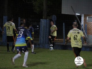 
<a style='margin-left: 5px;' class='btn btn-xs btn-social btn-facebook' href='https://www.facebook.com/sharer/sharer.php?u=https://www.boladovale.com.br/imgs/800-800-90/conteudo/fotos/1750/img0368.jpg' rel='popup' data-width='500' data-height='400'><i class='fa fa-facebook'></i>Compartilhar <span class='hidden-xs'>no Facebook</span>
</a> 
<a class='btn btn-default btn-xs' target='_blank' href='imgs/800-800-90/conteudo/fotos/1750/img0368.jpg'>
<span class='glyphicon glyphicon-cloud-download'></span> Salvar
</a> 
<span></span>