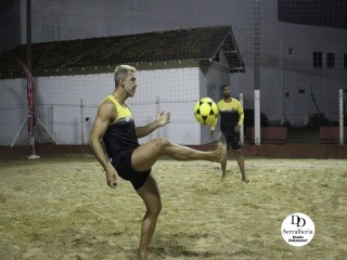 
<a style='margin-left: 5px;' class='btn btn-xs btn-social btn-facebook' href='https://www.facebook.com/sharer/sharer.php?u=https://www.boladovale.com.br/imgs/800-800-90/conteudo/fotos/1751/img0113.jpg' rel='popup' data-width='500' data-height='400'><i class='fa fa-facebook'></i>Compartilhar <span class='hidden-xs'>no Facebook</span>
</a> 
<a class='btn btn-default btn-xs' target='_blank' href='imgs/800-800-90/conteudo/fotos/1751/img0113.jpg'>
<span class='glyphicon glyphicon-cloud-download'></span> Salvar
</a> 
<span></span>