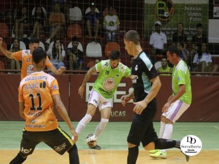 
<a style='margin-left: 5px;' class='btn btn-xs btn-social btn-facebook' href='https://www.facebook.com/sharer/sharer.php?u=https://www.boladovale.com.br/imgs/800-800-90/conteudo/fotos/1753/img0604.jpg' rel='popup' data-width='500' data-height='400'><i class='fa fa-facebook'></i>Compartilhar <span class='hidden-xs'>no Facebook</span>
</a> 
<a class='btn btn-default btn-xs' target='_blank' href='imgs/800-800-90/conteudo/fotos/1753/img0604.jpg'>
<span class='glyphicon glyphicon-cloud-download'></span> Salvar
</a> 
<span></span>