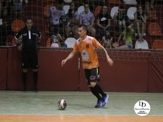 
<a style='margin-left: 5px;' class='btn btn-xs btn-social btn-facebook' href='https://www.facebook.com/sharer/sharer.php?u=https://www.boladovale.com.br/imgs/800-800-90/conteudo/fotos/1753/img0644.jpg' rel='popup' data-width='500' data-height='400'><i class='fa fa-facebook'></i>Compartilhar <span class='hidden-xs'>no Facebook</span>
</a> 
<a class='btn btn-default btn-xs' target='_blank' href='imgs/800-800-90/conteudo/fotos/1753/img0644.jpg'>
<span class='glyphicon glyphicon-cloud-download'></span> Salvar
</a> 
<span></span>