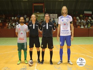 
<a style='margin-left: 5px;' class='btn btn-xs btn-social btn-facebook' href='https://www.facebook.com/sharer/sharer.php?u=https://www.boladovale.com.br/imgs/800-800-90/conteudo/fotos/1754/img0654.jpg' rel='popup' data-width='500' data-height='400'><i class='fa fa-facebook'></i>Compartilhar <span class='hidden-xs'>no Facebook</span>
</a> 
<a class='btn btn-default btn-xs' target='_blank' href='imgs/800-800-90/conteudo/fotos/1754/img0654.jpg'>
<span class='glyphicon glyphicon-cloud-download'></span> Salvar
</a> 
<span></span>