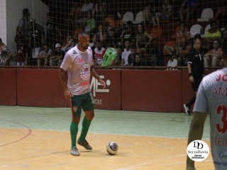 
<a style='margin-left: 5px;' class='btn btn-xs btn-social btn-facebook' href='https://www.facebook.com/sharer/sharer.php?u=https://www.boladovale.com.br/imgs/800-800-90/conteudo/fotos/1754/img0679.jpg' rel='popup' data-width='500' data-height='400'><i class='fa fa-facebook'></i>Compartilhar <span class='hidden-xs'>no Facebook</span>
</a> 
<a class='btn btn-default btn-xs' target='_blank' href='imgs/800-800-90/conteudo/fotos/1754/img0679.jpg'>
<span class='glyphicon glyphicon-cloud-download'></span> Salvar
</a> 
<span></span>