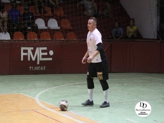 
<a style='margin-left: 5px;' class='btn btn-xs btn-social btn-facebook' href='https://www.facebook.com/sharer/sharer.php?u=https://www.boladovale.com.br/imgs/800-800-90/conteudo/fotos/1754/img0682.jpg' rel='popup' data-width='500' data-height='400'><i class='fa fa-facebook'></i>Compartilhar <span class='hidden-xs'>no Facebook</span>
</a> 
<a class='btn btn-default btn-xs' target='_blank' href='imgs/800-800-90/conteudo/fotos/1754/img0682.jpg'>
<span class='glyphicon glyphicon-cloud-download'></span> Salvar
</a> 
<span></span>