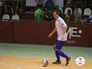 
<a style='margin-left: 5px;' class='btn btn-xs btn-social btn-facebook' href='https://www.facebook.com/sharer/sharer.php?u=https://www.boladovale.com.br/imgs/800-800-90/conteudo/fotos/1754/img0715.jpg' rel='popup' data-width='500' data-height='400'><i class='fa fa-facebook'></i>Compartilhar <span class='hidden-xs'>no Facebook</span>
</a> 
<a class='btn btn-default btn-xs' target='_blank' href='imgs/800-800-90/conteudo/fotos/1754/img0715.jpg'>
<span class='glyphicon glyphicon-cloud-download'></span> Salvar
</a> 
<span></span>