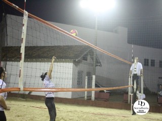 
<a style='margin-left: 5px;' class='btn btn-xs btn-social btn-facebook' href='https://www.facebook.com/sharer/sharer.php?u=https://www.boladovale.com.br/imgs/800-800-90/conteudo/fotos/1755/img0398.jpg' rel='popup' data-width='500' data-height='400'><i class='fa fa-facebook'></i>Compartilhar <span class='hidden-xs'>no Facebook</span>
</a> 
<a class='btn btn-default btn-xs' target='_blank' href='imgs/800-800-90/conteudo/fotos/1755/img0398.jpg'>
<span class='glyphicon glyphicon-cloud-download'></span> Salvar
</a> 
<span></span>
