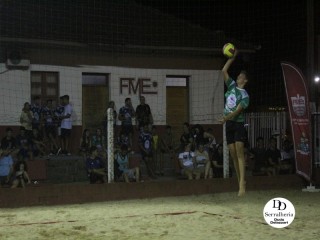 
<a style='margin-left: 5px;' class='btn btn-xs btn-social btn-facebook' href='https://www.facebook.com/sharer/sharer.php?u=https://www.boladovale.com.br/imgs/800-800-90/conteudo/fotos/1755/img0530.jpg' rel='popup' data-width='500' data-height='400'><i class='fa fa-facebook'></i>Compartilhar <span class='hidden-xs'>no Facebook</span>
</a> 
<a class='btn btn-default btn-xs' target='_blank' href='imgs/800-800-90/conteudo/fotos/1755/img0530.jpg'>
<span class='glyphicon glyphicon-cloud-download'></span> Salvar
</a> 
<span></span>