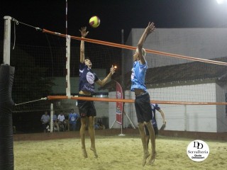 
<a style='margin-left: 5px;' class='btn btn-xs btn-social btn-facebook' href='https://www.facebook.com/sharer/sharer.php?u=https://www.boladovale.com.br/imgs/800-800-90/conteudo/fotos/1755/img0647.jpg' rel='popup' data-width='500' data-height='400'><i class='fa fa-facebook'></i>Compartilhar <span class='hidden-xs'>no Facebook</span>
</a> 
<a class='btn btn-default btn-xs' target='_blank' href='imgs/800-800-90/conteudo/fotos/1755/img0647.jpg'>
<span class='glyphicon glyphicon-cloud-download'></span> Salvar
</a> 
<span></span>